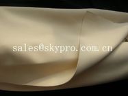 Wit/beige het neopreen rubberblad 60 van het kleurenschuim“ breed maximum